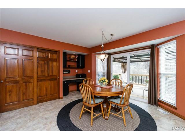 226 Cleta, Ballwin, MO 63021 photo 11