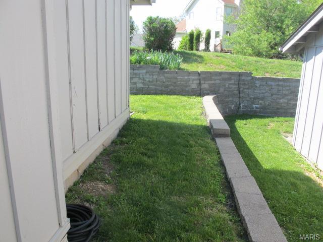 558 Spring Gln, Ballwin, MO 63021 photo 19