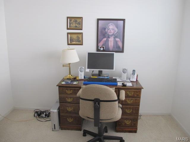 558 Spring Gln, Ballwin, MO 63021 photo 12