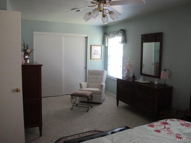 558 Spring Gln, Ballwin, MO 63021 photo 14