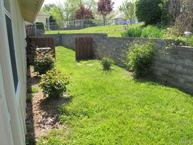 558 Spring Gln, Ballwin, MO 63021 photo 21
