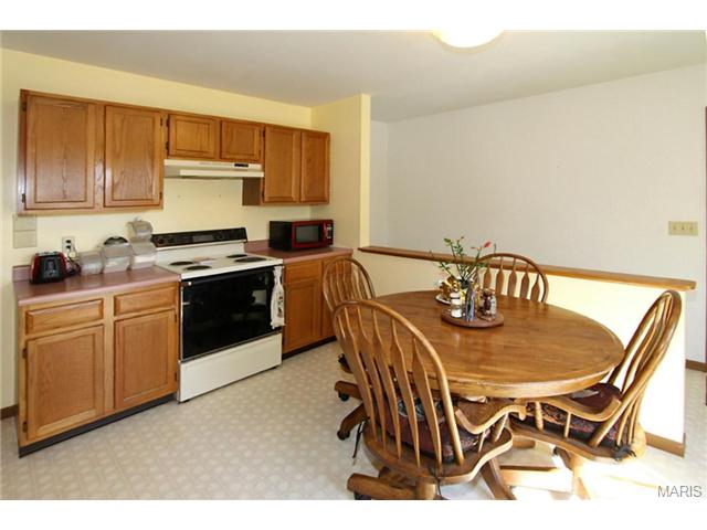 43 Chip Dr, O'fallon, MO 63366 photo 8