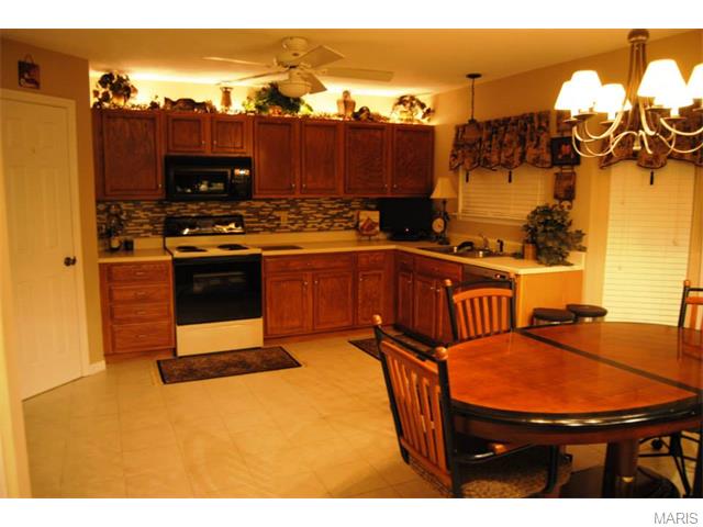 657 Hill Dr, Eureka, MO 63025 photo 21