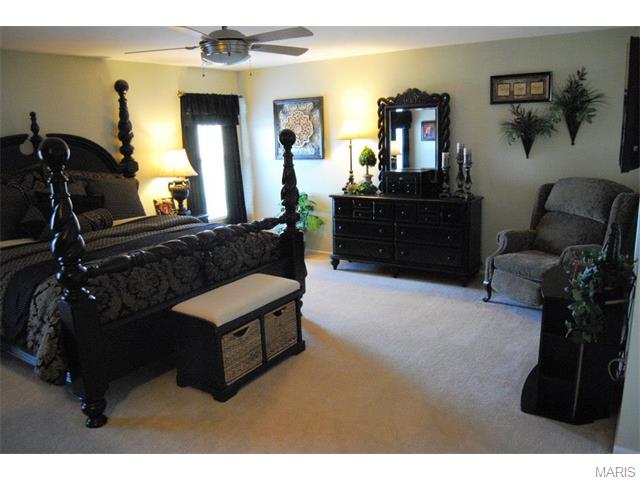 657 Hill Dr, Eureka, MO 63025 photo 3