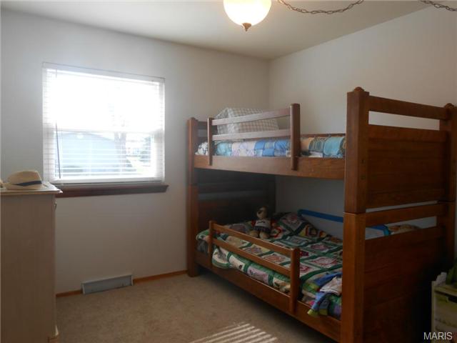 405 Duchesne Ave, O'fallon, MO 63366 photo 7