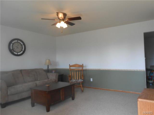 405 Duchesne Ave, O'fallon, MO 63366 photo 4