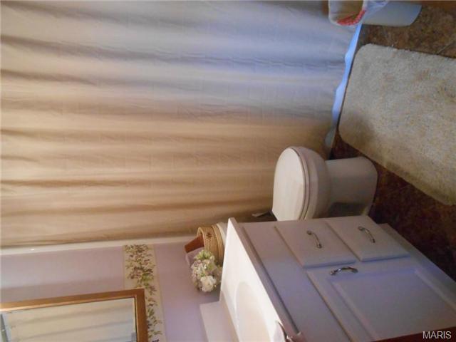 405 Duchesne Ave, O'fallon, MO 63366 photo 8