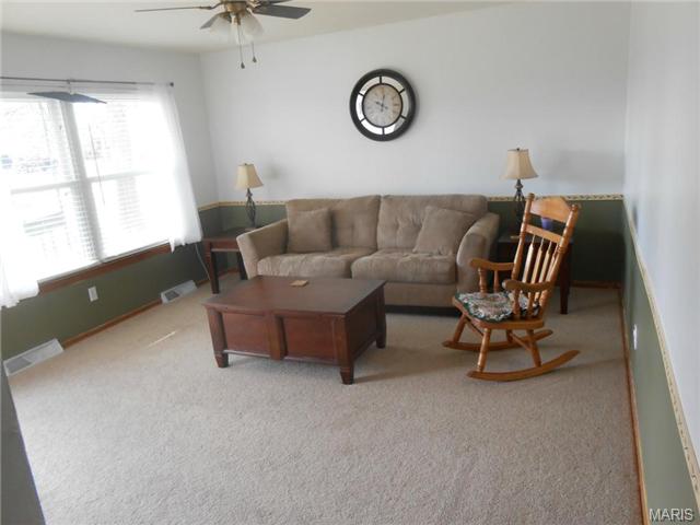 405 Duchesne Ave, O'fallon, MO 63366 photo 3
