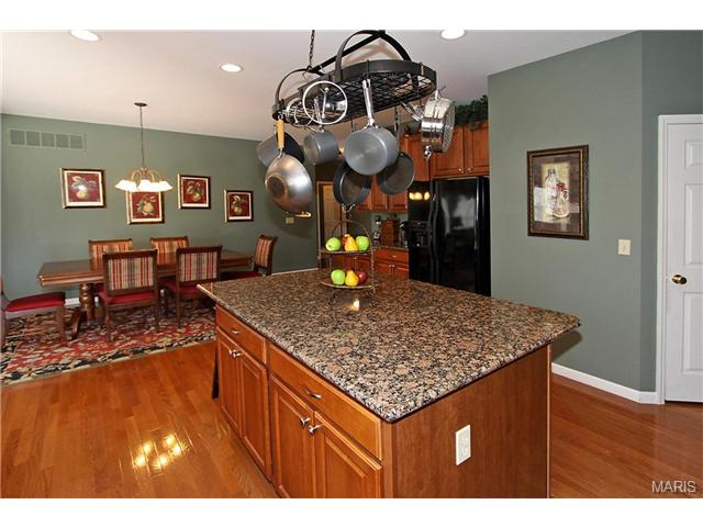 111 Cloverleaf Mdws, O'fallon, MO 63366 photo 10