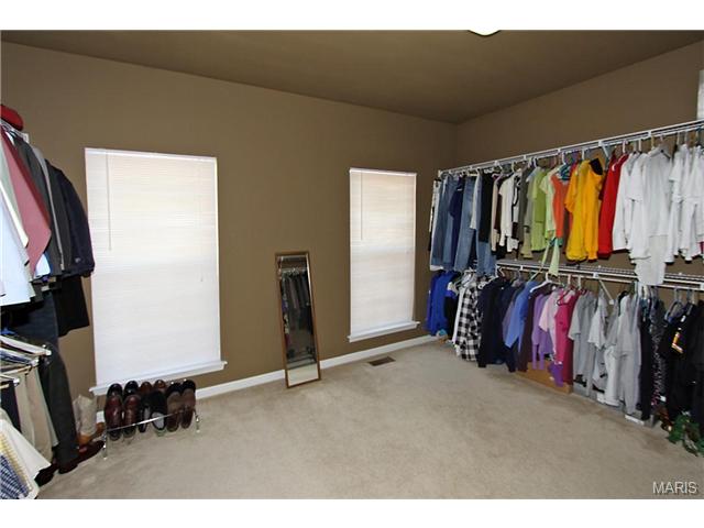 111 Cloverleaf Mdws, O'fallon, MO 63366 photo 15