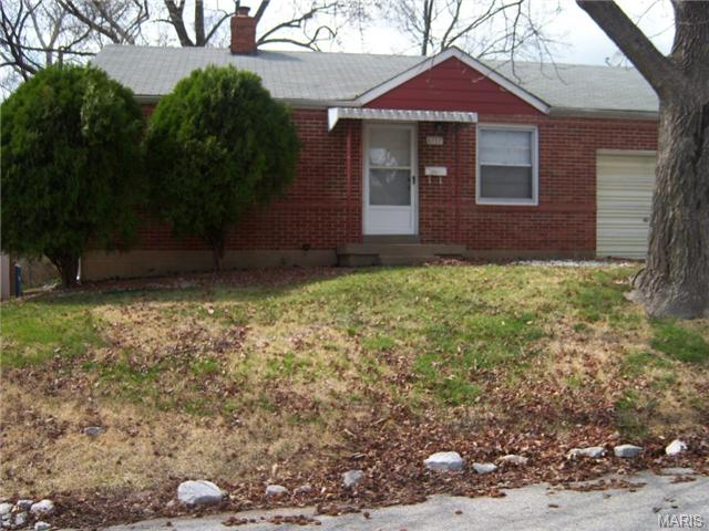 4713 Oakridge Blvd, Saint Louis, MO 63121 photo 1