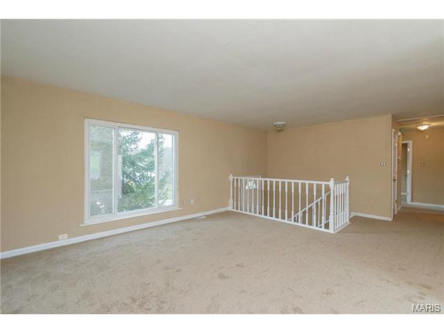 608 Williams Dr, Eureka, MO 63025 photo 5