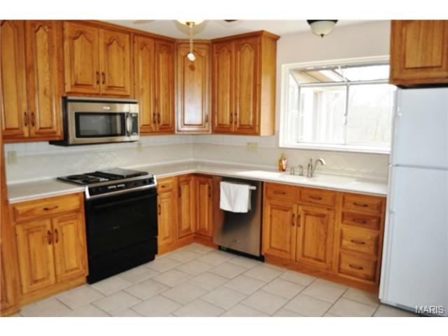27 Steeple Hl, Ballwin, MO 63011 photo 3