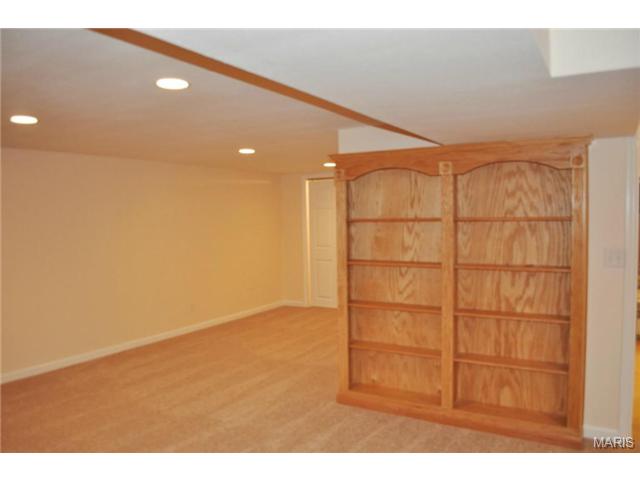 27 Steeple Hl, Ballwin, MO 63011 photo 32