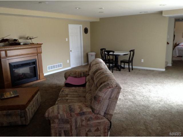 1233 Cold Spring Dr, O'fallon, MO 63368 photo 11