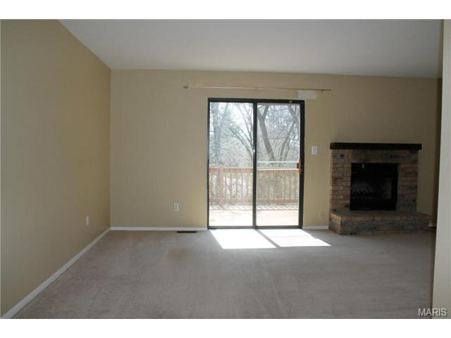 626 Painted Vis, Ballwin, MO 63021 photo 7