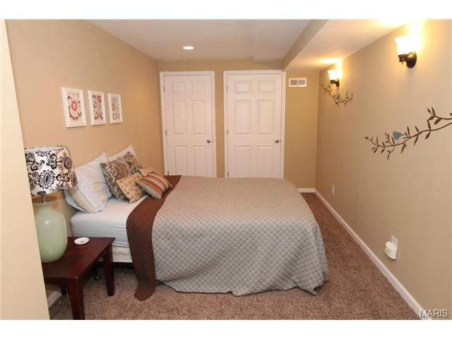 1418 Chambers Dr, O'fallon, MO 63366 photo 9