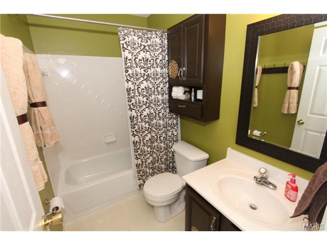 1418 Chambers Dr, O'fallon, MO 63366 photo 14