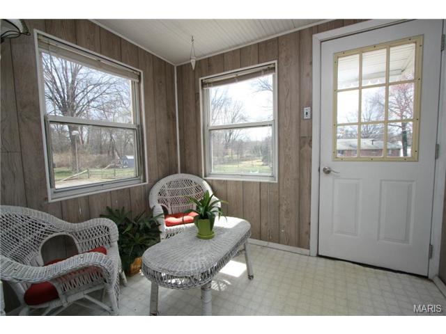 5834 Staely Ave, Affton, MO 63123 photo 8
