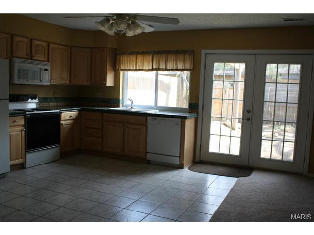 1364 Hampton Rd, Saint Charles, MO 63303 photo 22