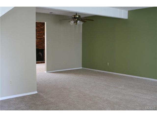 1364 Hampton Rd, Saint Charles, MO 63303 photo 13