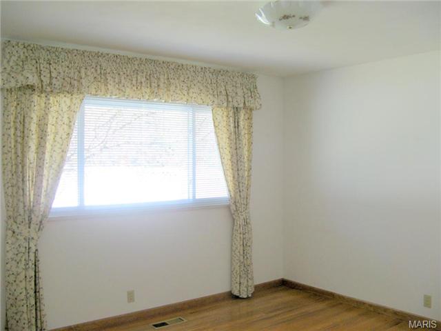 409 Algonquin Dr, Ballwin, MO 63011 photo 17
