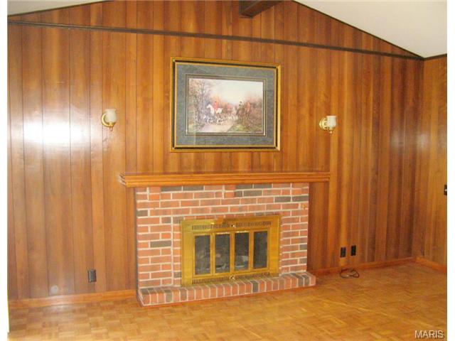 409 Algonquin Dr, Ballwin, MO 63011 photo 7