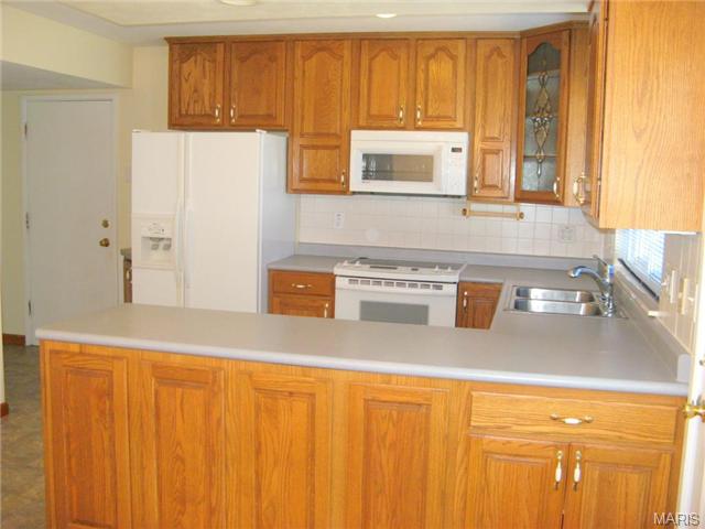 409 Algonquin Dr, Ballwin, MO 63011 photo 10
