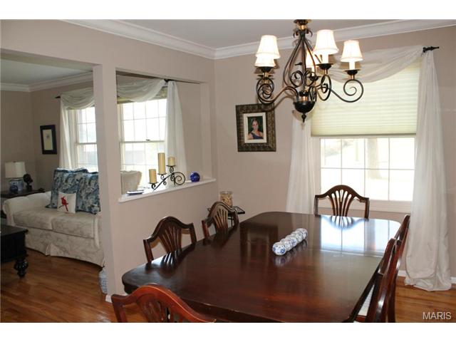 213 Wildbrier Dr, Ballwin, MO 63011 photo 8