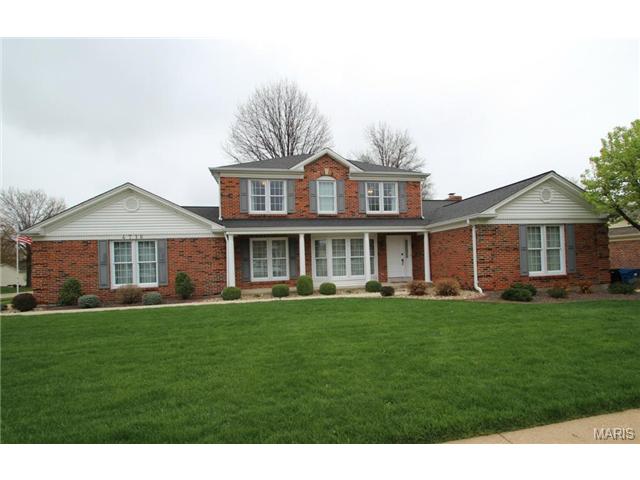 4716 Idecker Dr, Saint Louis, MO 63129 photo 1