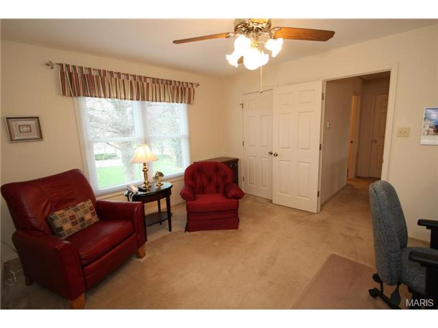 4716 Idecker Dr, Saint Louis, MO 63129 photo 19