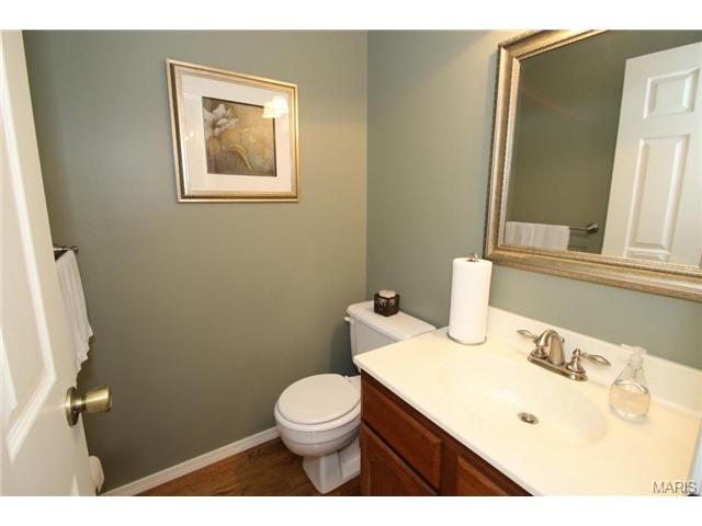 4716 Idecker Dr, Saint Louis, MO 63129 photo 13