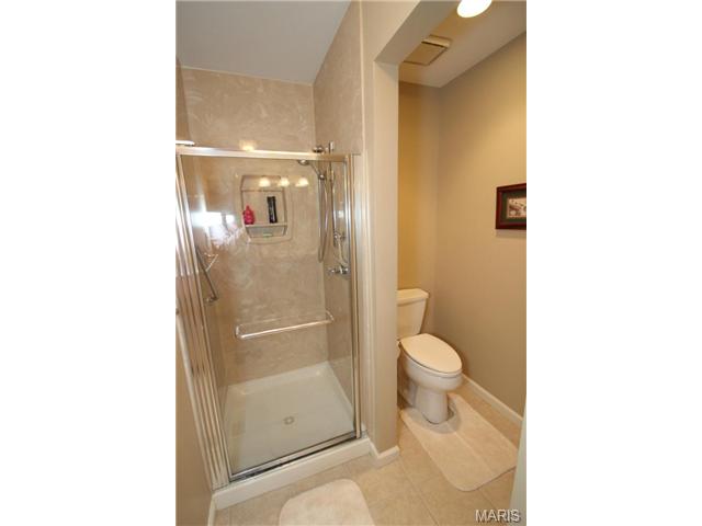 4716 Idecker Dr, Saint Louis, MO 63129 photo 17