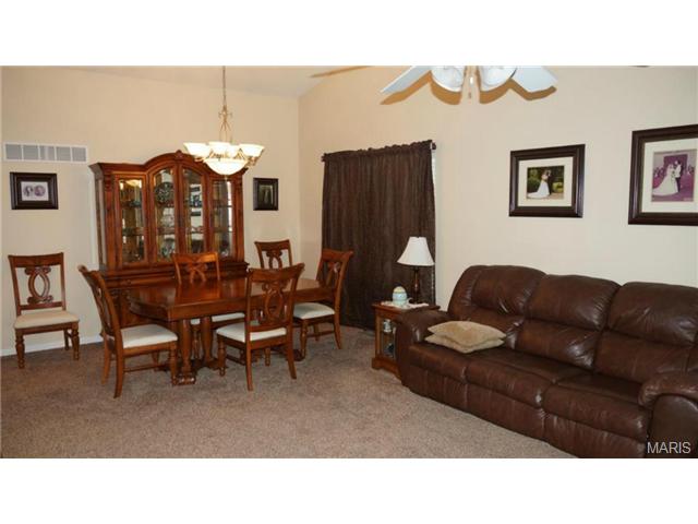 8 Piepers Gln, O'fallon, MO 63366 photo 5