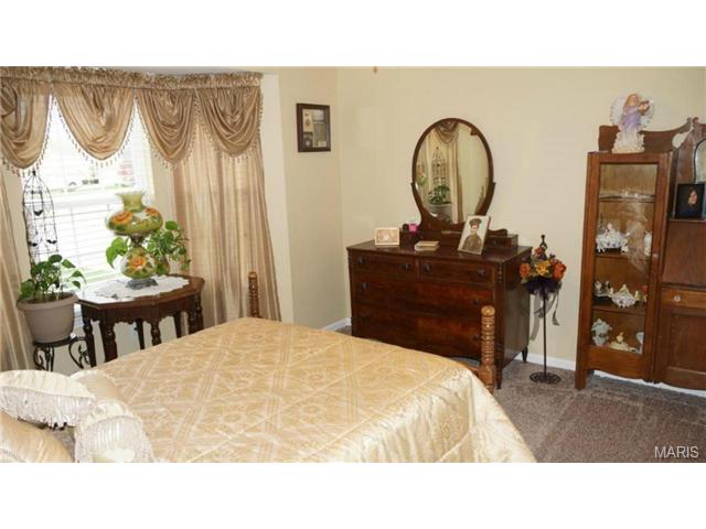 8 Piepers Gln, O'fallon, MO 63366 photo 20