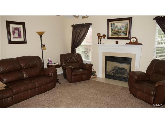 8 Piepers Gln, O'fallon, MO 63366 photo 6