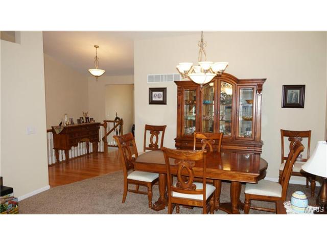 8 Piepers Gln, O'fallon, MO 63366 photo 4