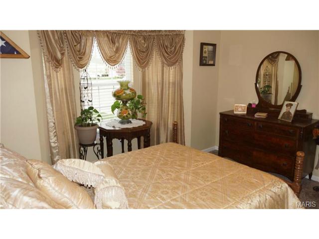 8 Piepers Gln, O'fallon, MO 63366 photo 21