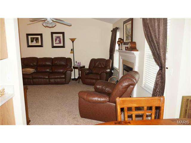 8 Piepers Gln, O'fallon, MO 63366 photo 16