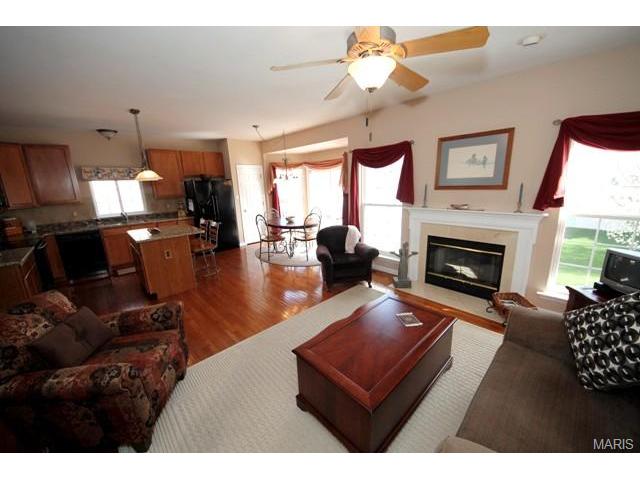 6 Eagle Bluff Ln, Saint Charles, MO 63303 photo 12