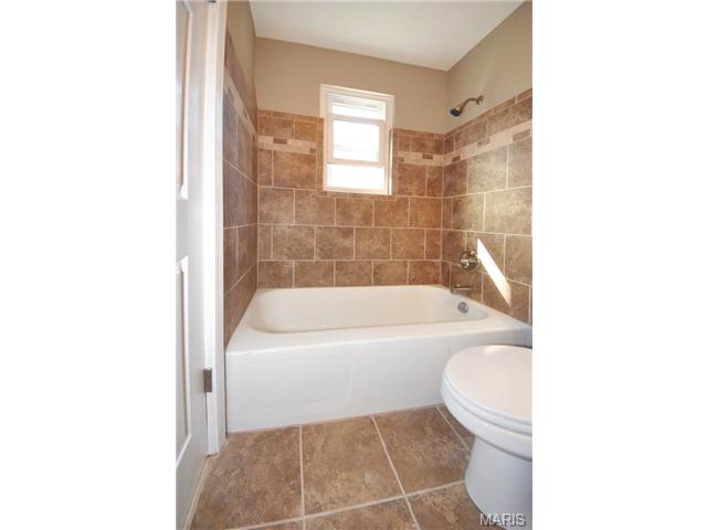 700 Shallowcreek, Ballwin, MO 63021 photo 18