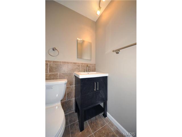 700 Shallowcreek, Ballwin, MO 63021 photo 8