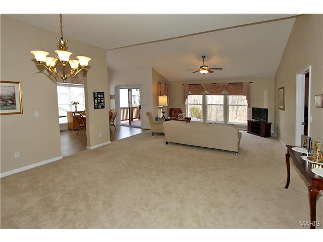 888 Gandolf Way, Eureka, MO 63025 photo 5