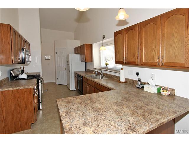 888 Gandolf Way, Eureka, MO 63025 photo 10