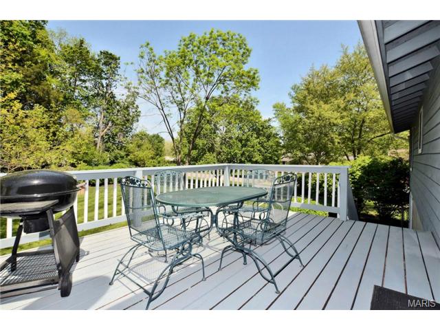 121 Hickory Hl, Eureka, MO 63025 photo 17