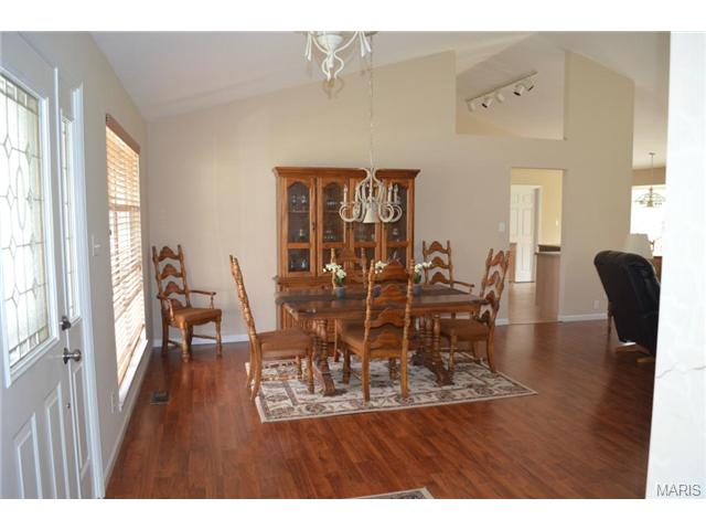 872 Kiefer Trails Dr, Ballwin, MO 63021 photo 12