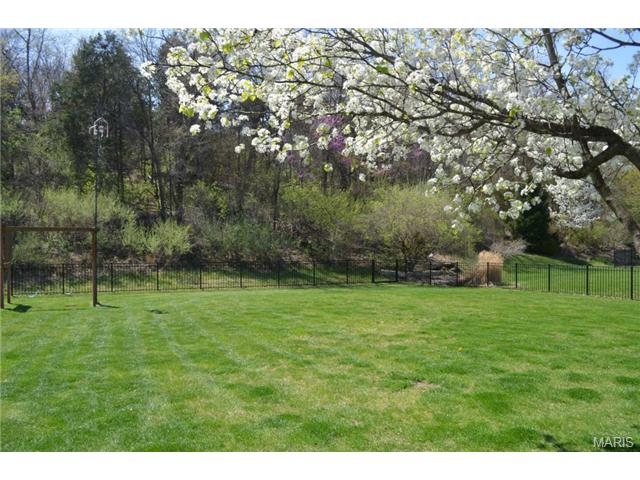 872 Kiefer Trails Dr, Ballwin, MO 63021 photo 20
