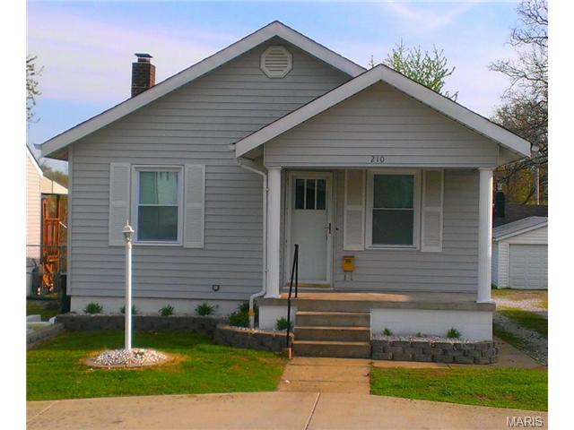 210 W Loretta Ave, Lemay, MO 63125 photo 1
