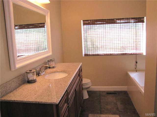 182 Cascade Terrace Dr, Ballwin, MO 63021 photo 15