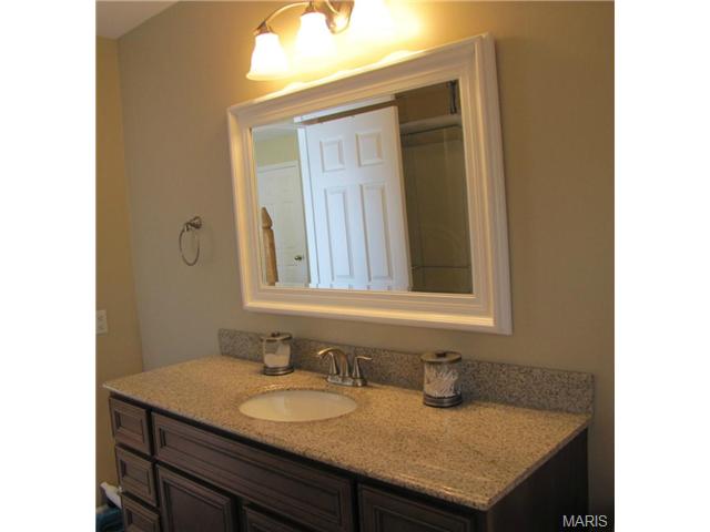 182 Cascade Terrace Dr, Ballwin, MO 63021 photo 16